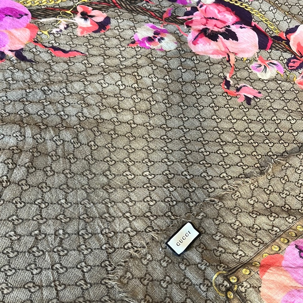 Gucci Classic Monogram Scarf